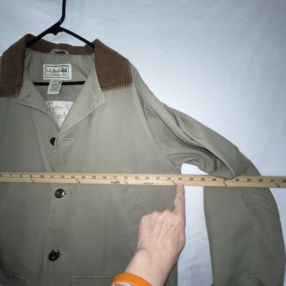 Vtg LL Bean Chore Coat Mens Medium 90s Fish Animal Lined Barn Farm Jacket 0BGW5 - Picture 7 of 16